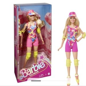 Barbie The Movie Collectible Doll, Margot Robbie as Barbie in Inline Skating Out